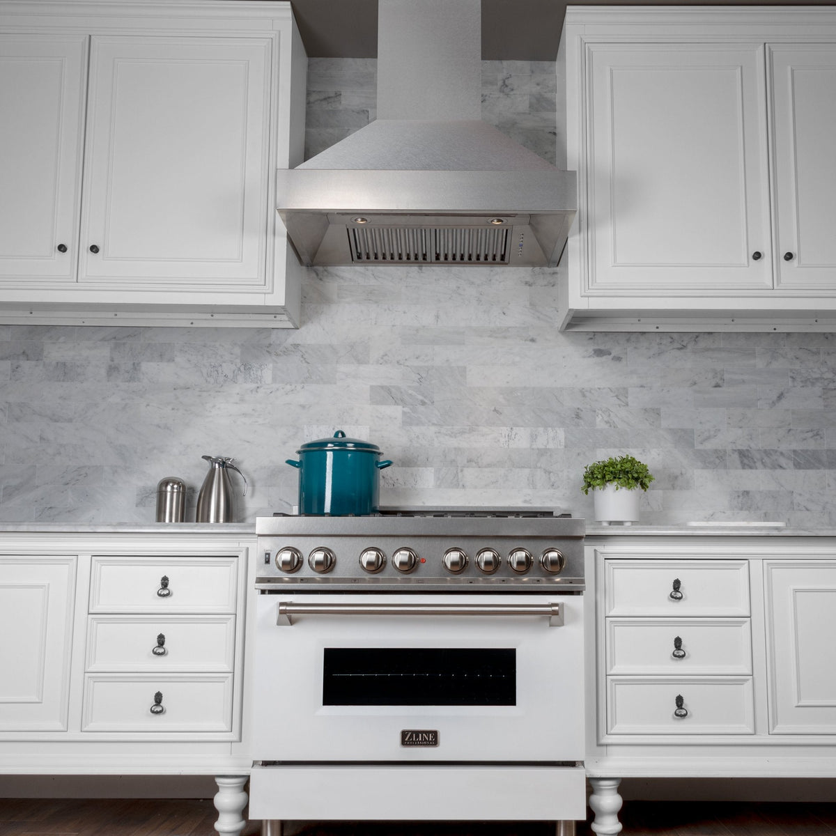 ZLINE DuraSnow Stainless Steel Range Hood with DuraSnow Shell