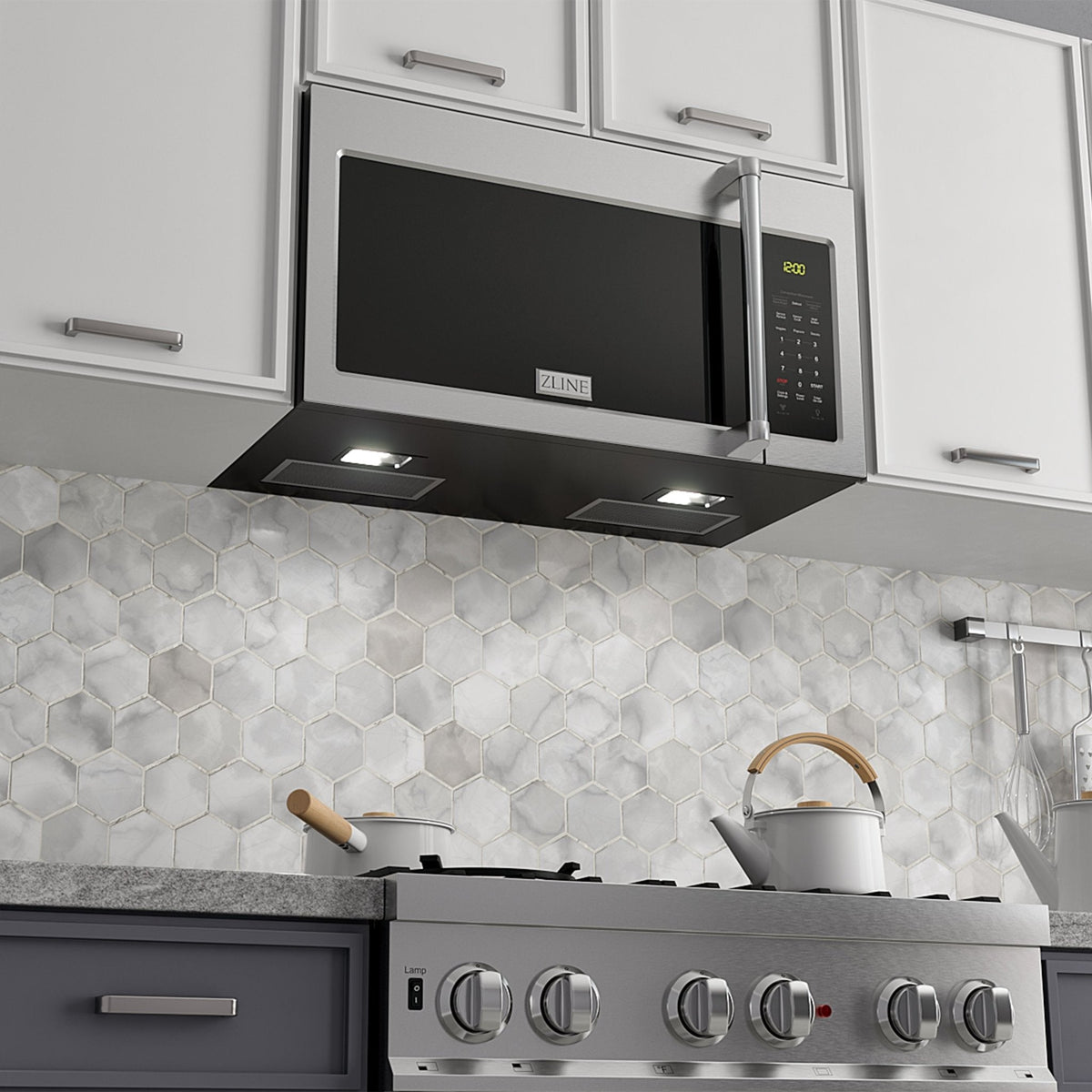 ZLINE Over the Range Convection Microwave Oven in Stainless Steel with Traditional Handle and Sensor Cooking